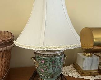 Vintage Chinoiserie Porcelain Rose Lamp
