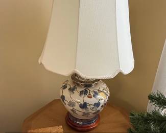 Vintage HandPainted Ceramic Ginger Jar Table Lamp with Floral and Bird Motif second image