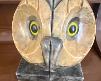 Vintage Hand Carved Alabaster Owl Bookends, Made in Italy, with Glass Eyes fifth image