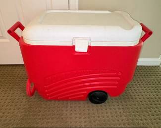 Igloo Polar Roller Quart Rolling Cooler