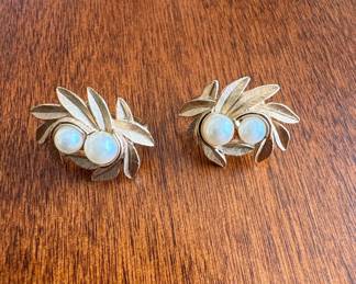 Vintage Gold Tone Leaf and Faux Pearl Earrings