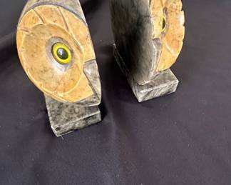 Vintage Hand Carved Alabaster Owl Bookends, Made in Italy, with Glass Eyes third image