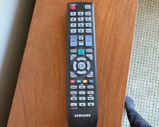 Samsung Flat Screen Television second image