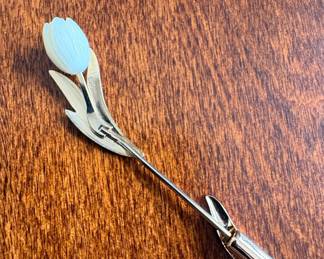 Vintage Avon Gold Tone Tulip Stick Pin Brooch