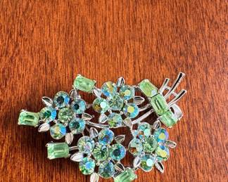Vintage Juliana DE Green and Aurora Borealis Rhinestone Floral Brooch