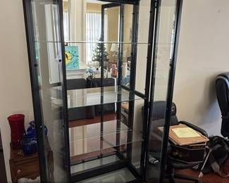 Vintage Pulaski Furniture Black Lacquer Chinoiserie Display Cabinet fourth image