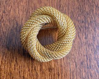 Vintage Gold Tone Mesh Knot Brooch