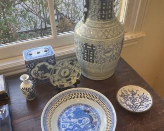 Porcelain selections 