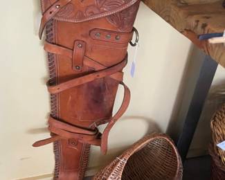 Leather gun holster