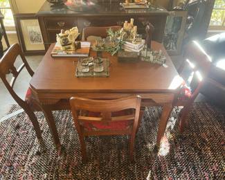 Game table and chairs