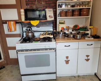 $50 - Stove (works)