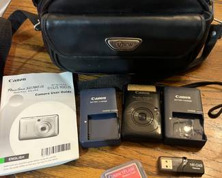Canon power shift SD 78 OIS
With bag and batter chargers