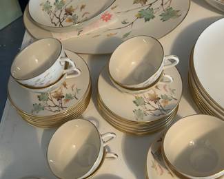 Lenox complete set /,$450