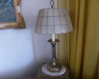 Table lamp