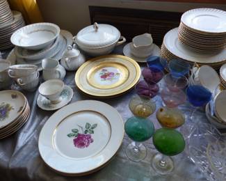 Dinnerware sets, colored stemware, 