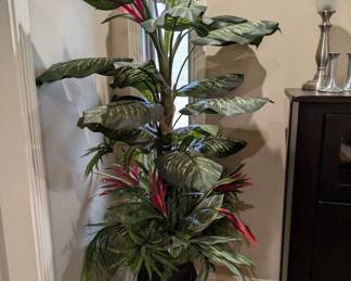 Tall artificial plant