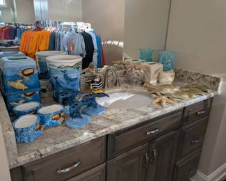 Coastal bathroom decor