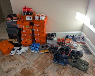 Sneaker heaven!! Most are Men size 9