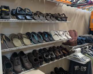 Shoes galore, most size 9