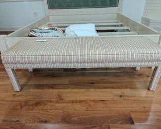 106	Upholstered Bench	60" x 19" x 19"