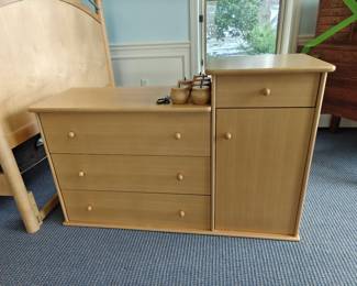019	4 Drawer Dresser / Cabinet	53" x 17" x 34"