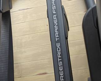 024	NordicTrack Freestride Trainer FS14i