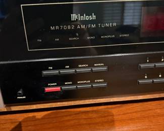 McIntosh MR-7082 tuner