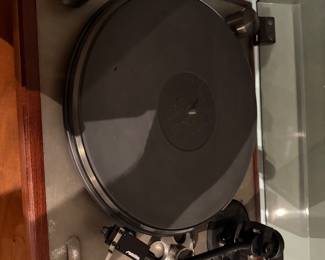 Alexandria oracle turntable