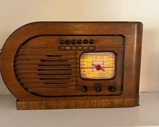Antique 1930’s Philco “Little Bullet”  Radio
