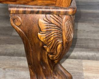 Pool table leg detail