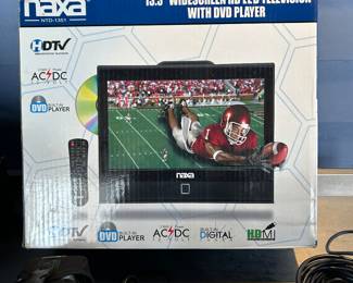 13.3" Widescreen HD TV w/ DVD Player