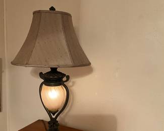 Absolutely gorgeous lamp lights up three ways.