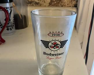 Budweiser retro glass