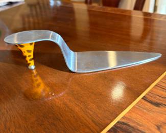 Silly shoe pie server