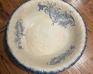 19th C. wash bowl