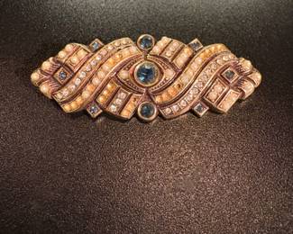 Deco brooch