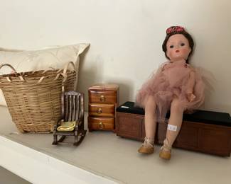Vintage Dolls 
