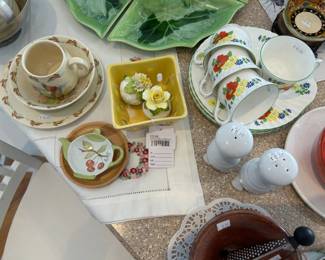 Ashland Berry Basket, Salt & Pepper Shakers 