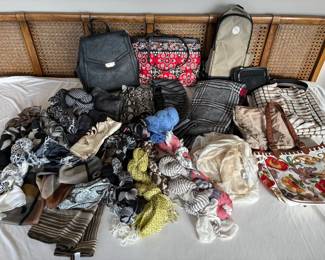 Isabella Fiore Hand Bags And Fashion Scarves