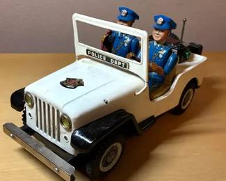 13.5 Nomura Shinkosha Battery Operated Police Patrol Jeep 