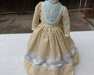 Auction Item: https://www.estatesales.net/CA/Woodland/95695/marketplace/81235