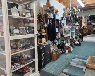 Vintage lighting, Peavey 260A Standard PA Mixer Amp from 1970s,