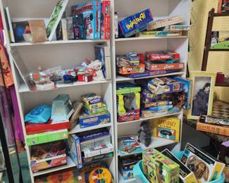 Toys, board games, puzzles
