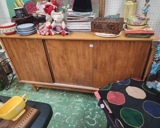 MCM Drexel buffet with sliding door, drawer storage in both ends