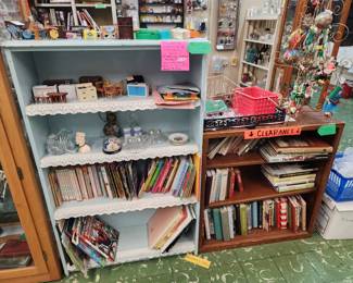 Dollhouse furniture, TEXAS books