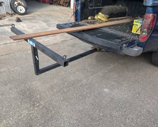 Box extender for pickup