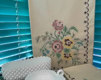 VINTAGE HOBNAIL MILK GLASS