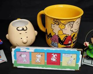 SH260Hallmark Limited Edition Snoopy Panel And More