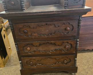 Early Primitive folk art hiboy chest in poplar