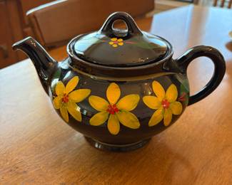 Royal Canadian Art Pottery - Dripless Teapot